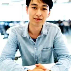 Автор блога Tini.kz